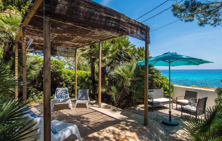 Apartment mit Meerblick, Pool, Terrasse und AC - 900m zum Strand in Es Carregador, Capdepera