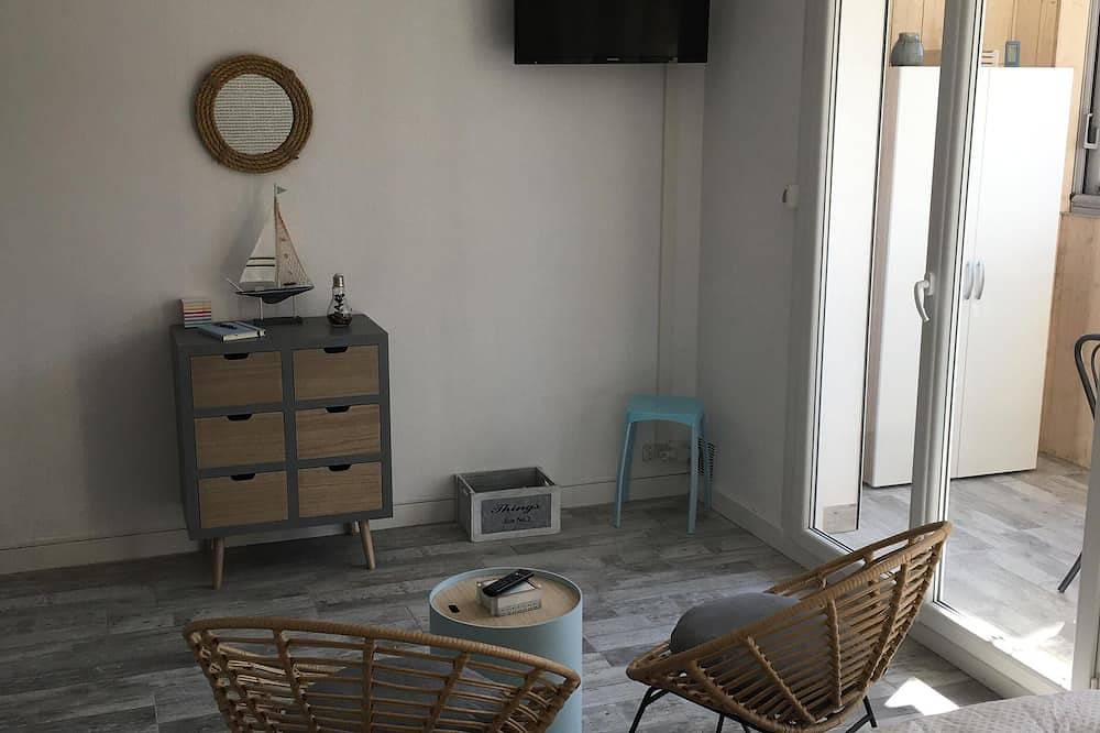 Appartement entier, Joli Studio refait à neuf à 50 m de la mer dans résidence privée in Roscoff, Ceinture Dorée