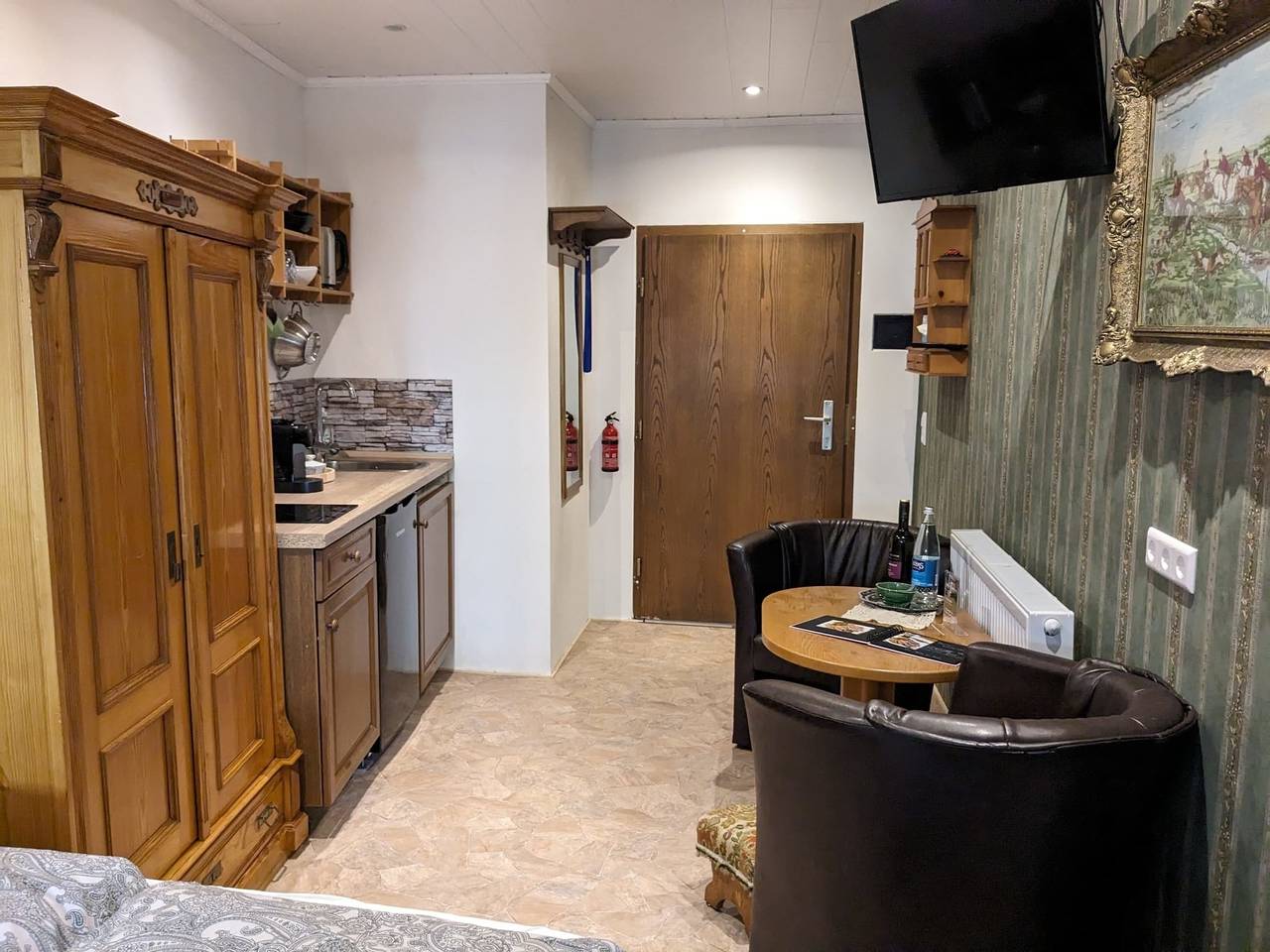 Altes Häusle - Doppelzimmer Weinrebe in Edenkoben, Südliche Weinstraße