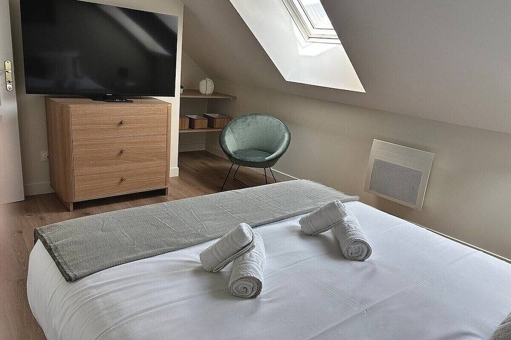 Ganze Wohnung, Apartment-Eigenes Badezimmer-Familie-Stadtblick in Bourges, Bourges und Umgebung