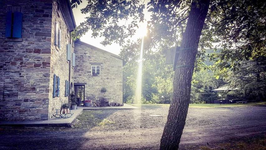 Location de vacances pour 4 personnes, avec Balcon et Terrasse ainsi que Jardin et Vue à Calestano