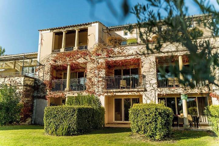 Entire apartment, Relaxation on the Pont-Royal golf course in Mallemort, Arles region