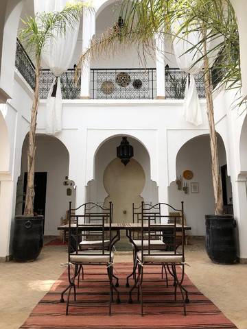 Riad pour 2 personnes, avec piscine ainsi que terrasse et jacuzzi dans Ajarif