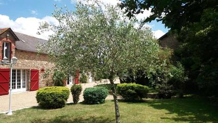 Gîte pour 15 personnes, avec jardin et vue à Guenrouet