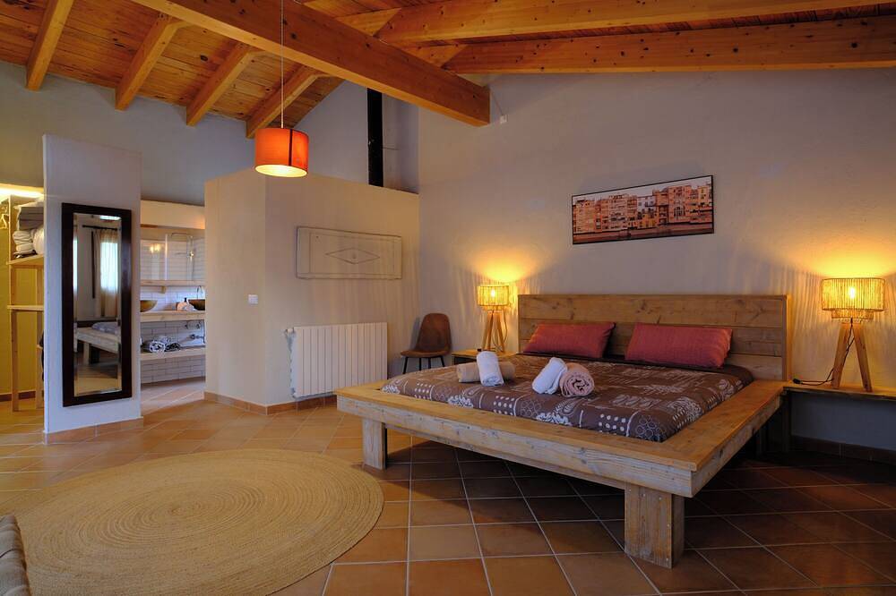 Rural house in the middle of nature, La Garrocha. Arc de Can Puig. Besalú. in Sant Ferriol, Garrotxa