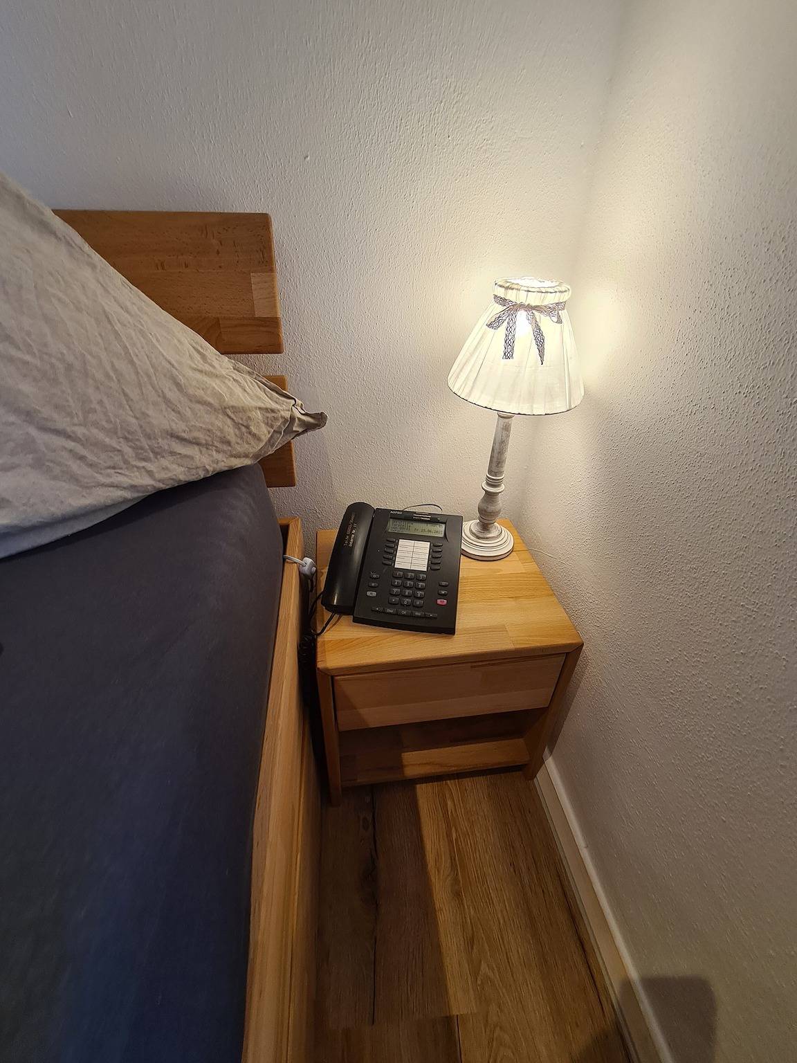 Entire studio, Studio Apartment 'Rosenzauber Kraxler Pärchen' with Shared Garden and Wi-Fi in Weißenstadt, Landkreis Wunsiedel im Fichtelgebirge