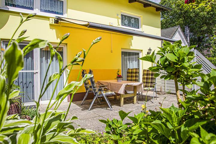 Ferienhaus für 5 Personen, mit Terrasse und Garten in Benz - 2