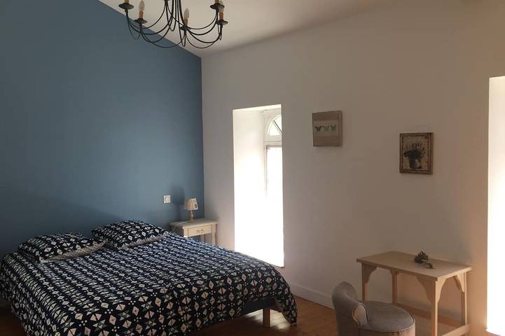 Location de vacances pour 6 personnes, avec piscine et jardin à Le Tablier - 2