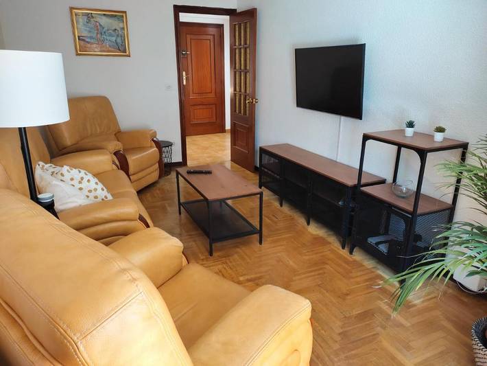 Gîte pour 6 personnes, avec terrasse et vue dans Luarca - 3
