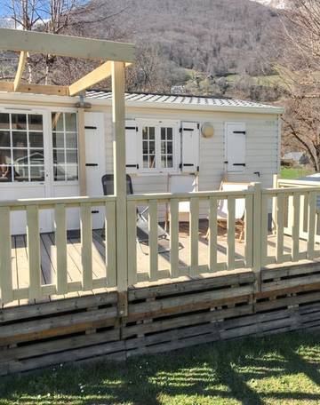 Bungalow pour 4 personnes, avec terrasse et jardin, animaux acceptés dans les Hautes-Pyrénées