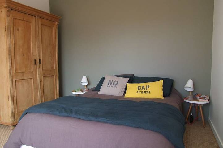 Location de vacances pour 6 personnes, avec terrasse et jardin dans Saint-Martin de Bréhal - 2