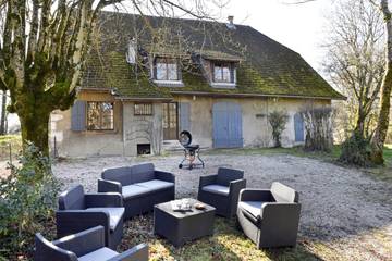 Gîte pour 6 personnes, avec terrasse et jardin, adapté aux familles à Sévrier