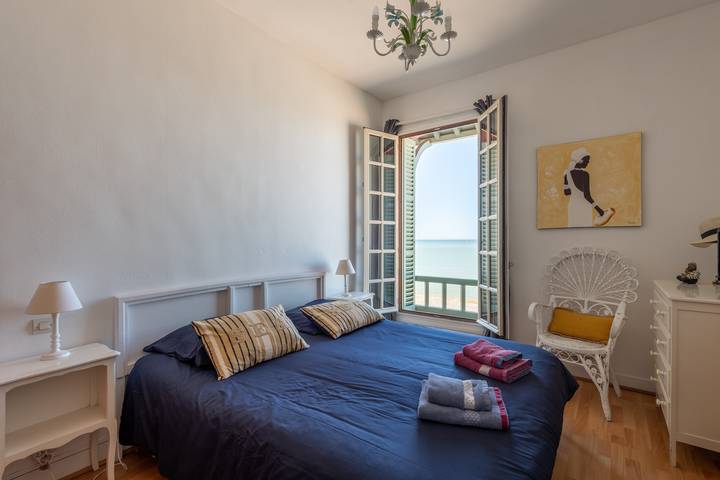 Appartement entier, La Falaise - Magnifique Vue Mer in Côte d'Albâtre
