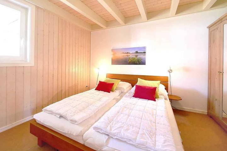 Ferienpark für 14 Personen, mit Garten und Balkon sowie Sauna und Whirlpool in Brandenburg - 2