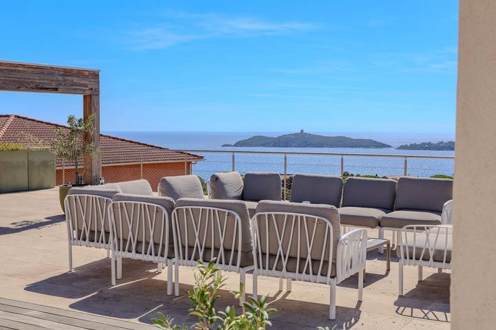 Villa für 14 Personen, mit Terrasse und Pool auf Korsika - 4