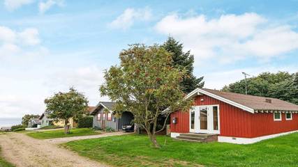 Ferienhaus für 7 Personen, mit Garten in Binderup Strand