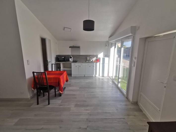 Gîte pour 2 personnes, avec terrasse et jardin dans Saint-Alban-du-Rhône