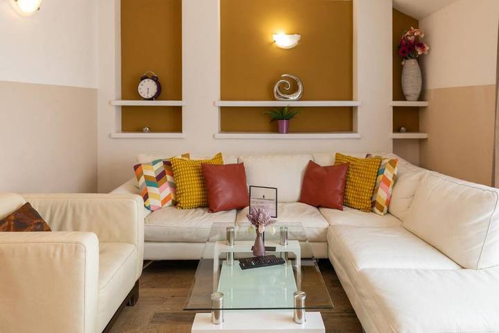 Loft dla 11 osób, z ogród i widok, zwierzęta dozwolone w Praga