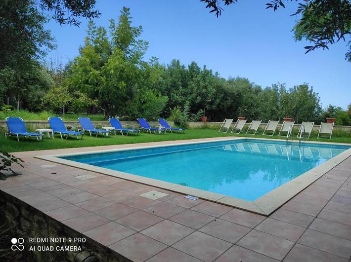 B&b per 4 persone, con Balcone e Terrazza nonché Giardino e Piscina in Chania