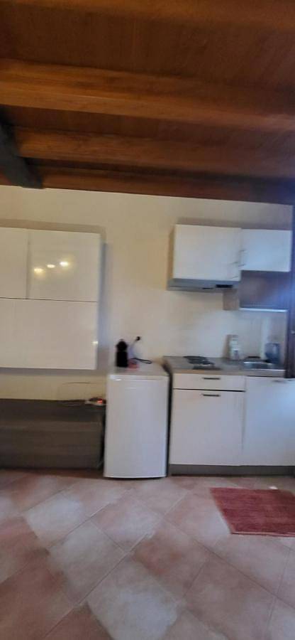 Entire apartment, Monolocale La Quiete a Costermano in Costermano sul Garda, Garda Mountains