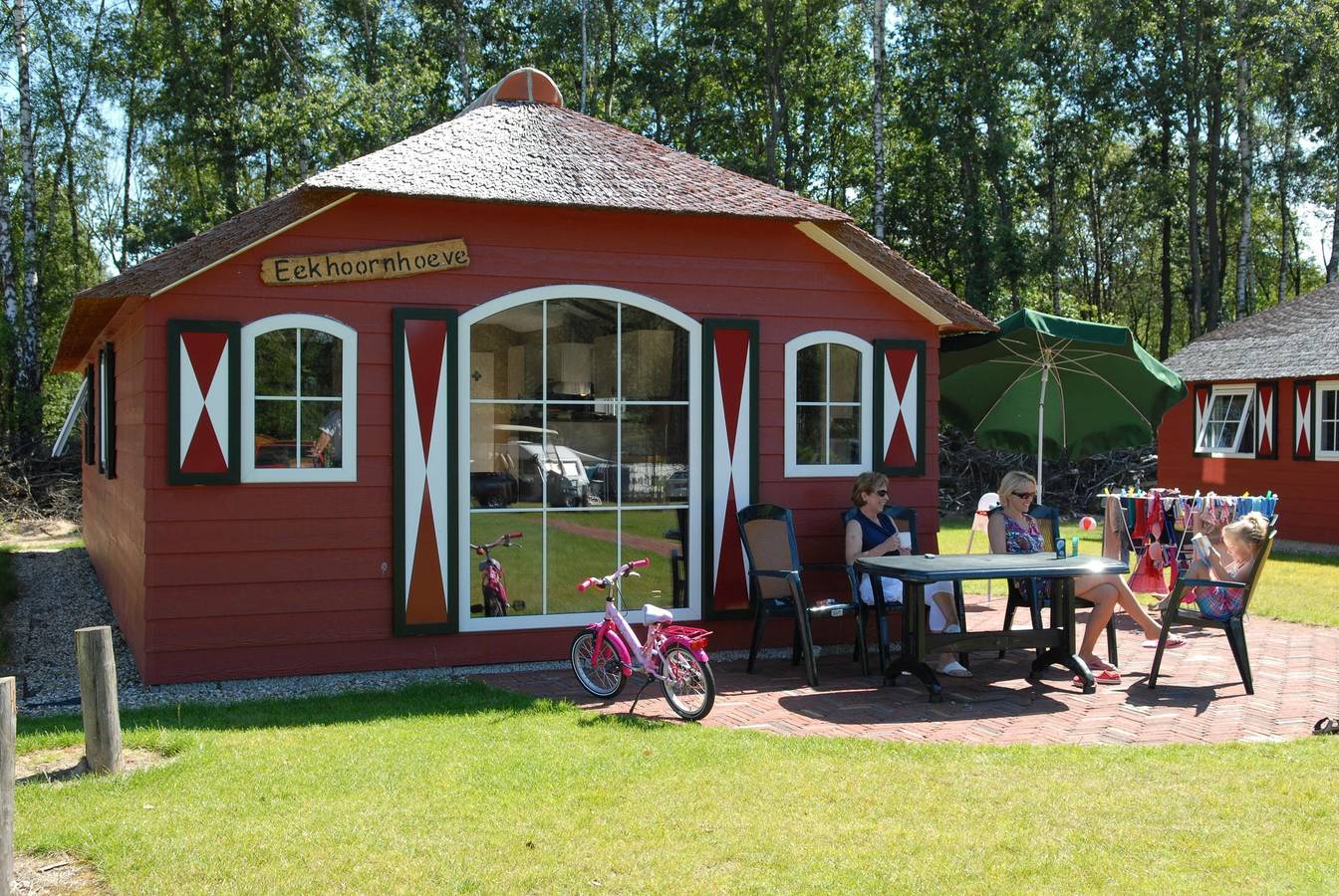 Veluwecamping De Pampel — Boerderij type Grand 8 persoons in Hoge Veluwe