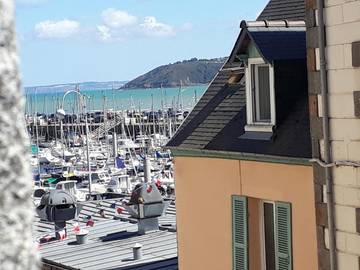 Gîte pour 4 personnes, avec vue et piscine dans Plage De La Banche Binic