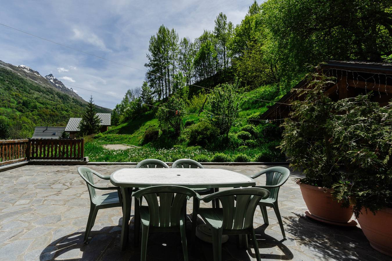 Ganzes Studio, Studio 'Myosotis' mit Bergblick, Gemeinschaftsterrasse und Wi-Fi in Valloire, Region Saint-Jean-de-Maurienne