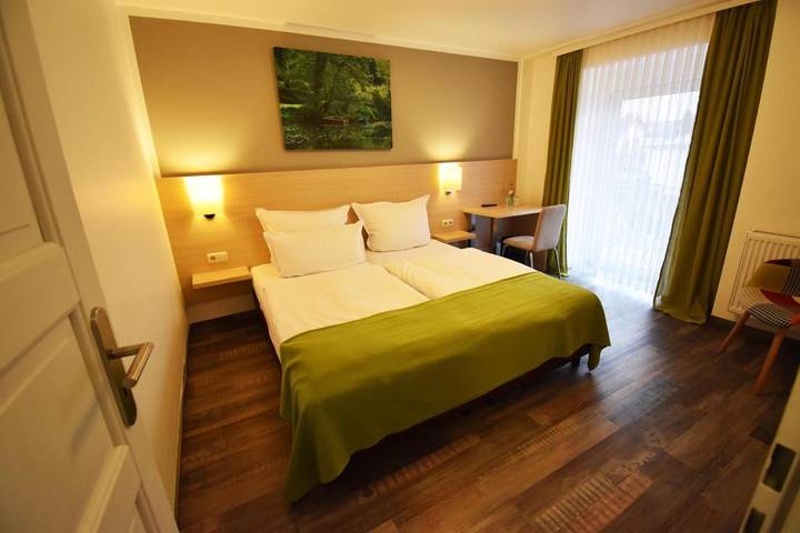 Hotel für 2 Personen, mit Terrasse in Gießen - 3