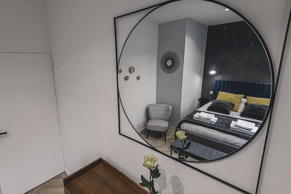 Ganze Wohnung, Art Déco Gare & Spa in Reims, Marne