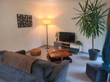 Gîte pour 3 personnes, avec terrasse à Taden