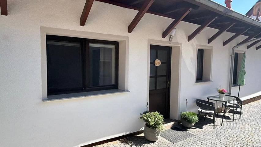 Ferienwohnung für 3 Personen, mit Terrasse und Ausblick in Nohra
