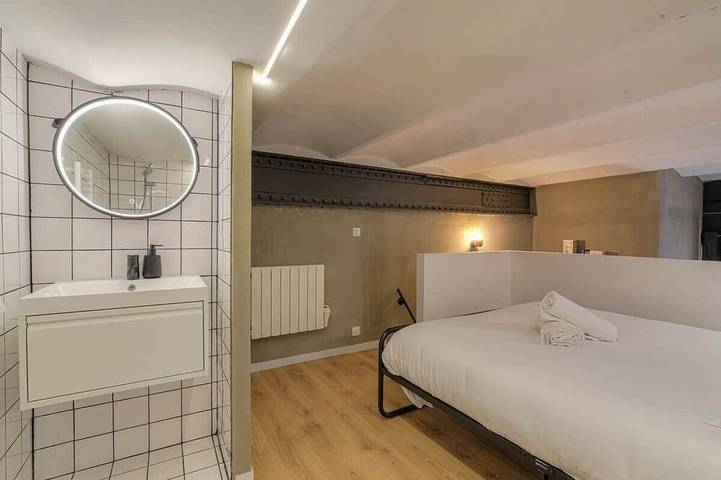 Ganze Wohnung, Lyon Stadt - Neues Industrie-Loft mit Mezzanin in Caluire-et-Cuire, Lyon und Umgebung