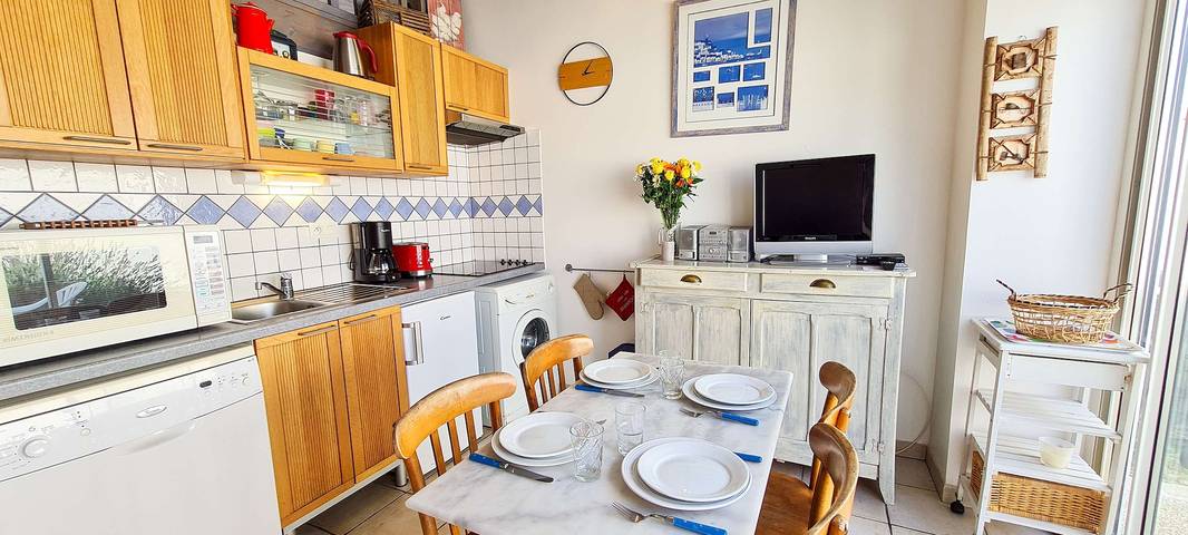 Gîte pour 4 personnes, avec jardin à La Couarde-sur-Mer - 3