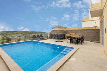 Villa für 14 Personen in Xaghra, Gozo, Bild 1