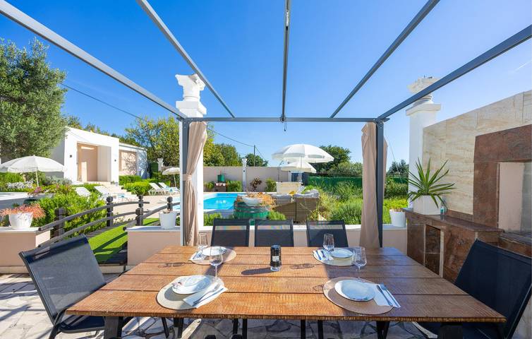 Ferienhaus mit Meerblick für 8 Personen, mit Terrasse und Pool, mit Haustier in Split-Dalmatien - 4