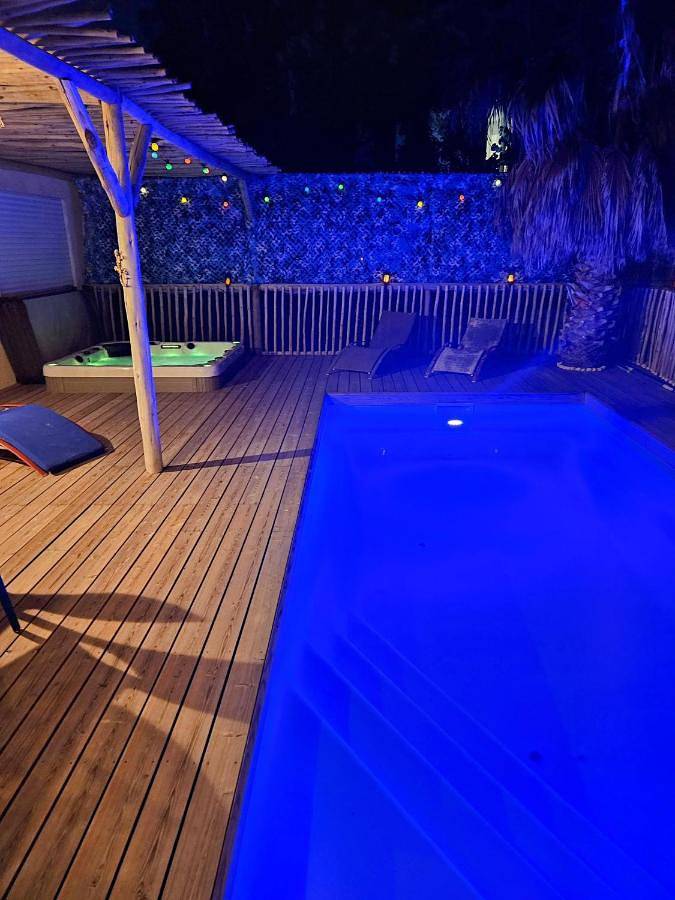 Villa pour 6 personnes, avec jardin ainsi que jacuzzi et piscine, animaux acceptés au Grau-d'Agde - 2