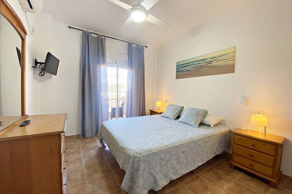 Ganze Wohnung, Pls - Apartment mit Terrasse und Parkplatz in Vera Playa in Playas de Vera, Vera