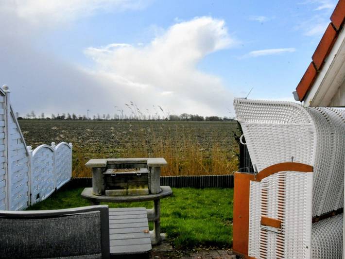 Ferienwohnung für 4 Personen, mit Garten und Terrasse in Carolinensiel - 2