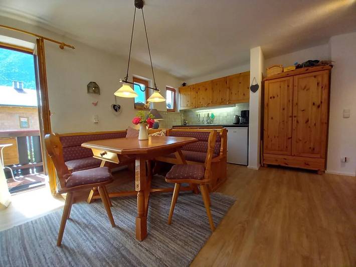 Ferienwohnung für 3 Personen, mit Balkon und Ausblick im Mittenwald - 3