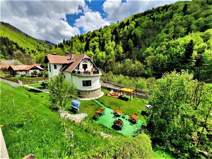 Gîte pour 2 personnes, avec jardin et vue à Sinaia
