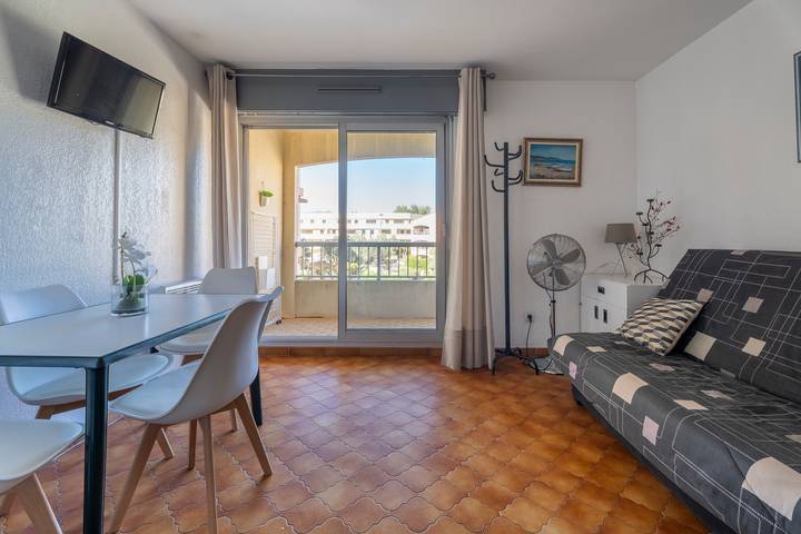 Studio pour 4 personnes, avec balcon - 1