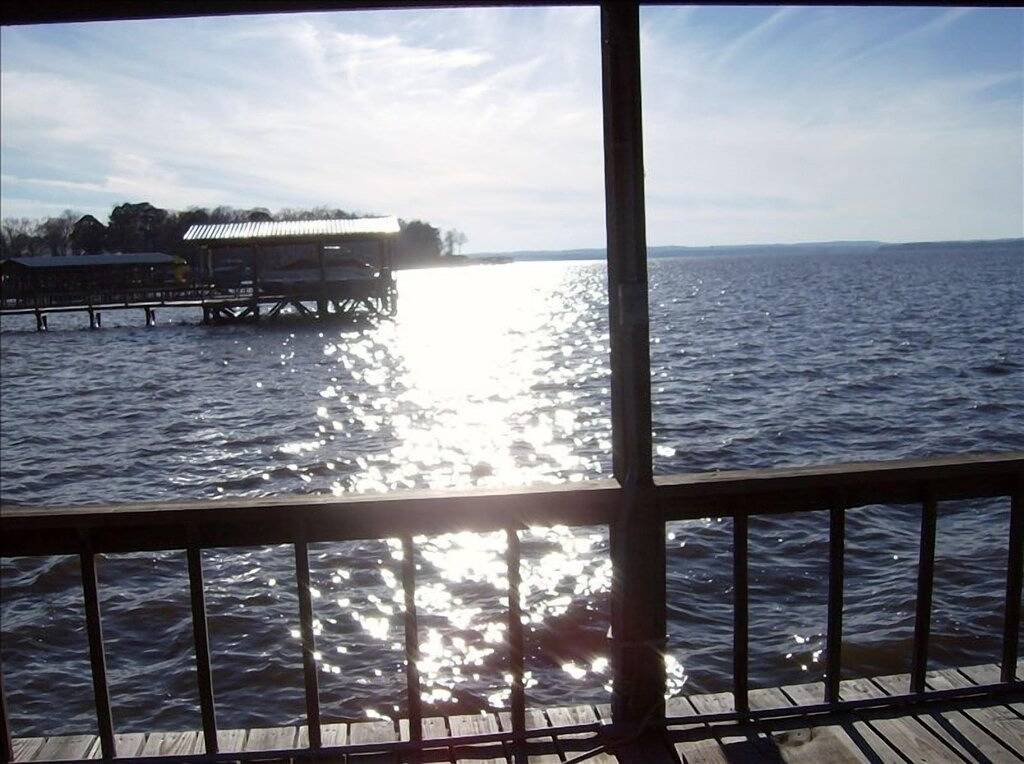 3/2 Haus mit fantastischer Aussicht und Ihrem eigenen privaten Pier. in Zwolle (USA), Toledo Bend Reservoir