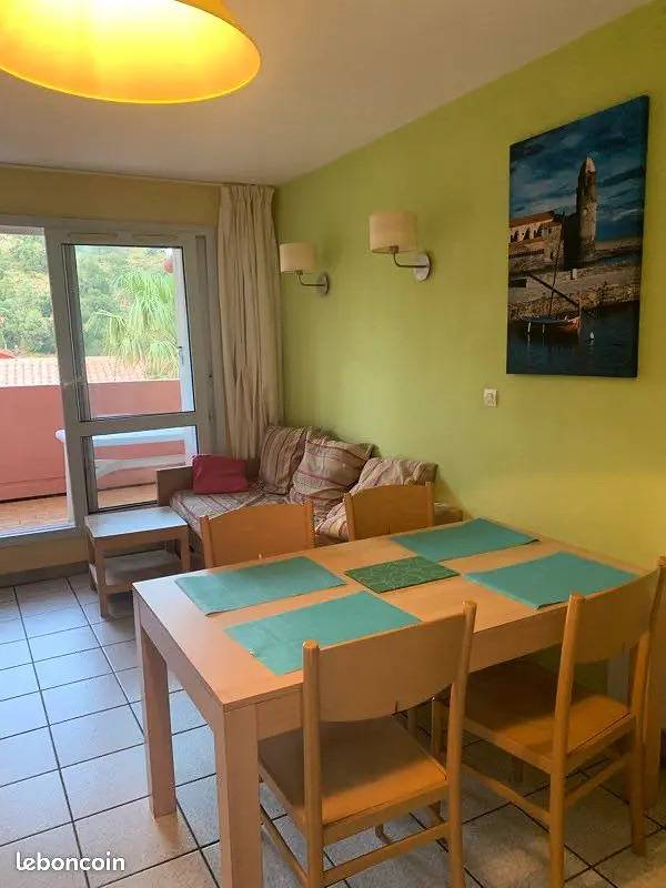 Location de vacances pour 6 personnes, avec Balcon ainsi que Piscine et Vue à Cerbère