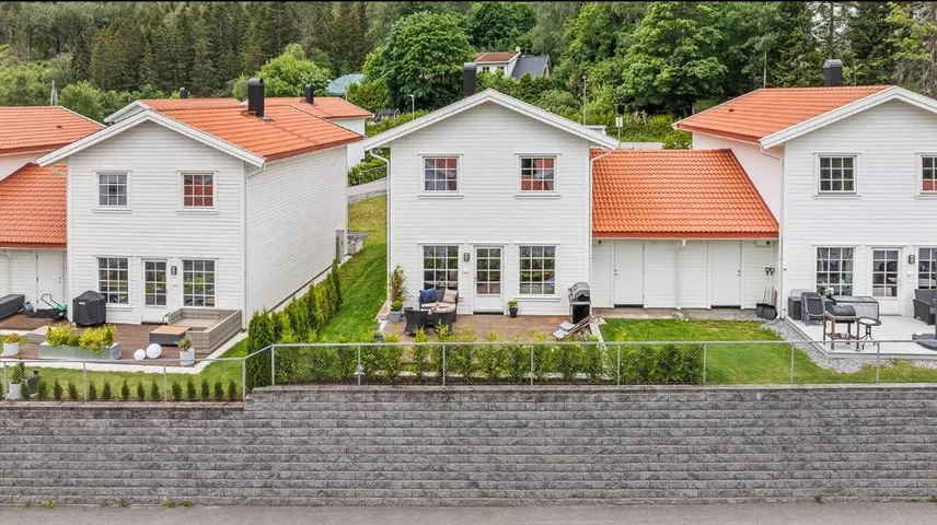 Ferienwohnung für 9 Personen, mit Terrasse und Garten - 1