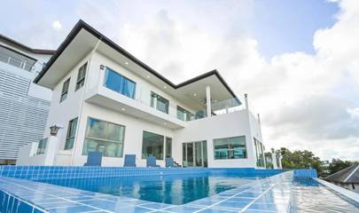 Location de vacances pour 8 personnes, avec balcon ainsi que piscine et vue dans Koh Samui