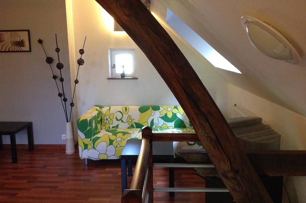 House with Pool For even more fun. in Provency, Avallon region