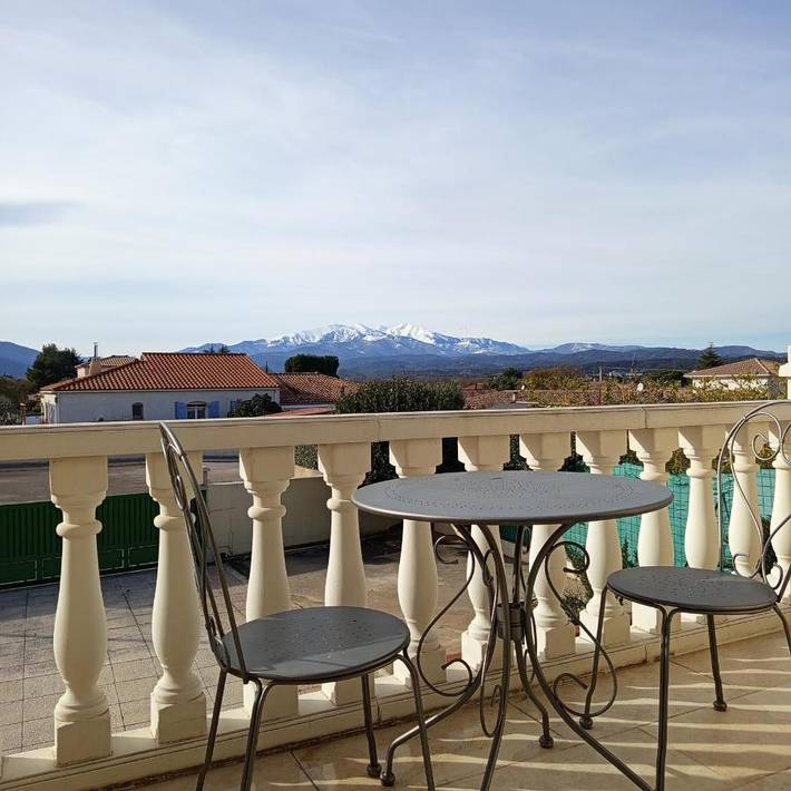 Apartamento de vacaciones para 4 personas, con jardín además de balcón y vistas - 1