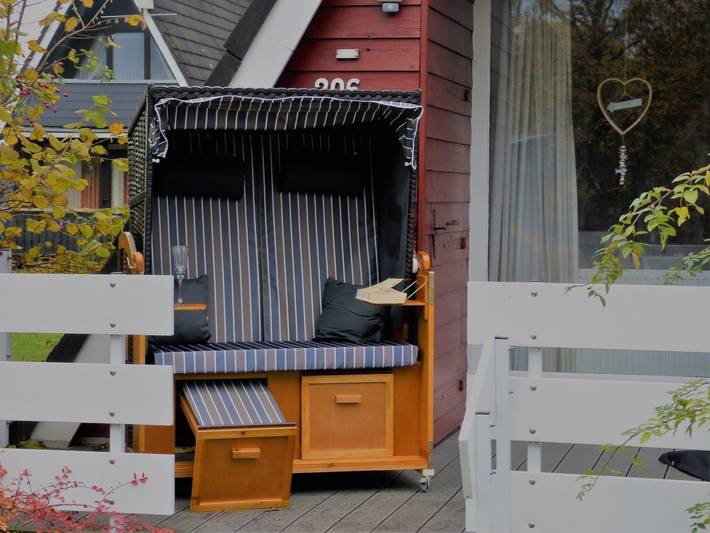 Ferienhaus für 6 Personen, mit Terrasse und Garten in Butjadingen - 3