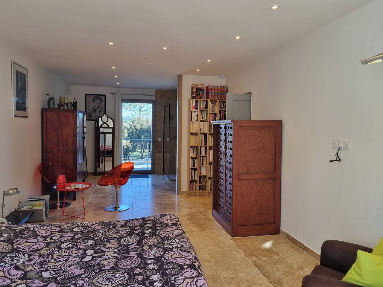 Chambre d’hôtes « Chambre 2 Chine » avec piscine partagée, Wi-Fi et climatisation in Cotignac, Région de Brignoles