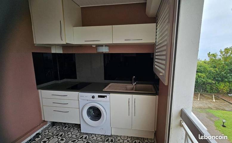 Gîte pour 3 personnes, avec vue ainsi que balcon et piscine dans Anse Corps de Garde - 3